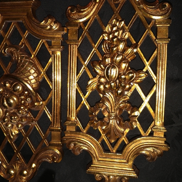 4 DART INC. FOUR SEASONS GOLD WALL HANGINGS - Picture 14 of 15